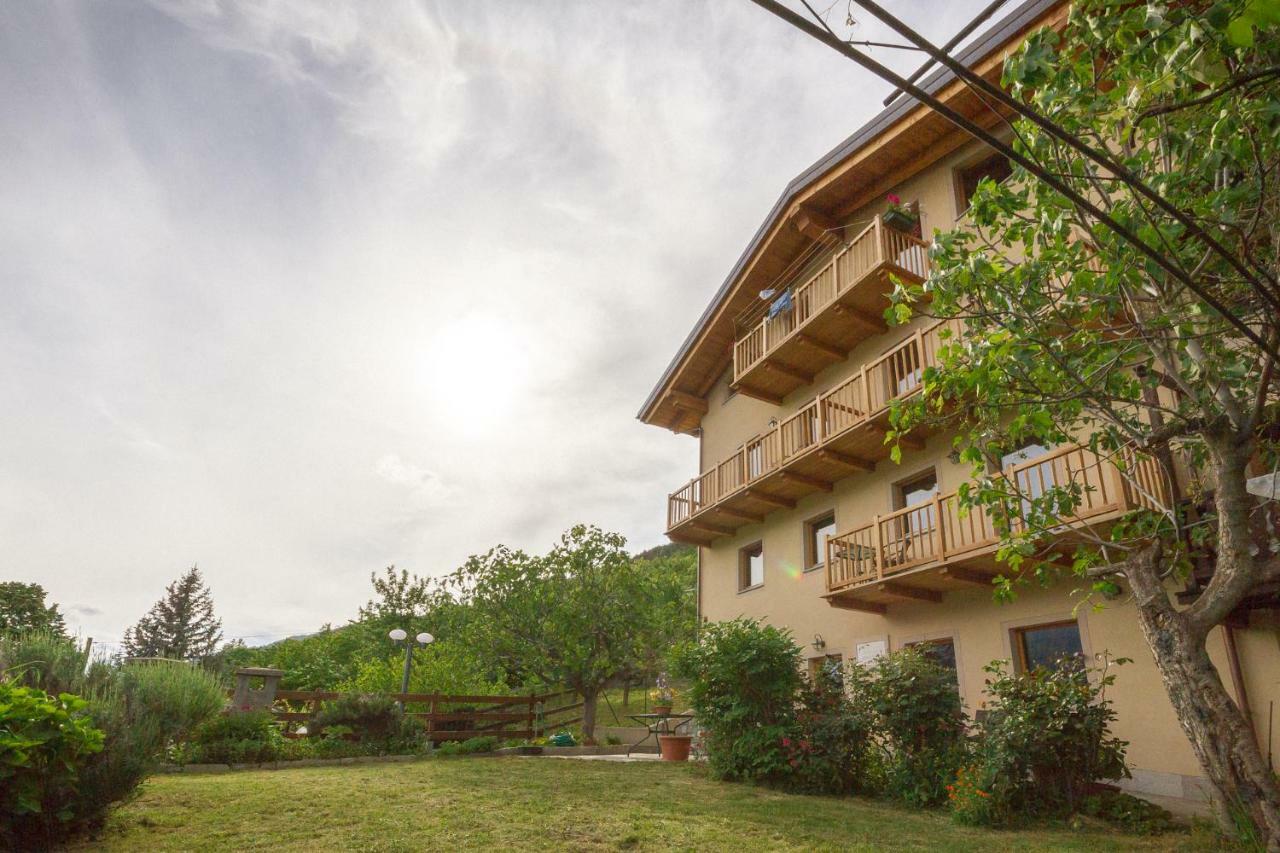 La Casa Di Alfredo E Virginia Appartement Aosta Buitenkant foto