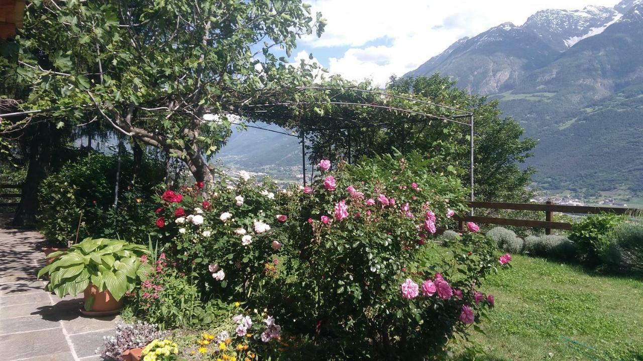 La Casa Di Alfredo E Virginia Appartement Aosta Buitenkant foto